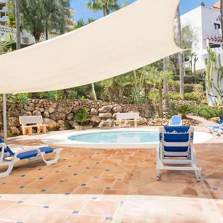 Modern 3 Bedroom Walking Distance To Puerto Banus شقة ماربيا